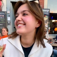 Louise De Voet
