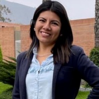 Magaly Larios Cayle