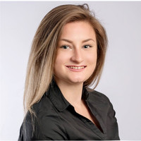 Tayler Farrell