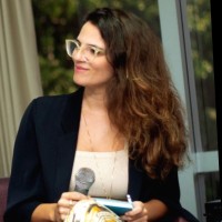 Julia Landau