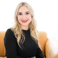 Maribel Saldivar Universal Realty Texas