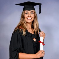 Lucy Carins