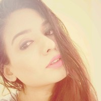 Gloria David