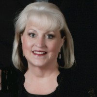 Suzanne Key