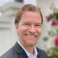 Erik Narhi, Aia