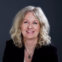 Mette B. Persson
