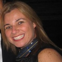 Liz Chaves