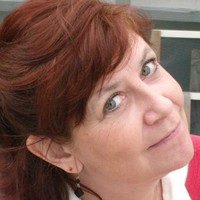Lauren Mitchell (Michelle Walding)