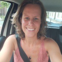 Linda Van Riet