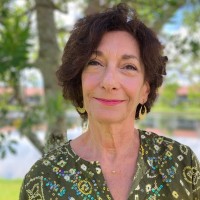 Debbie T.