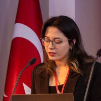 Menekşe Su Alkan