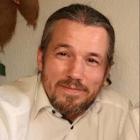 Frank Bauer