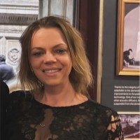 Anna Gladman