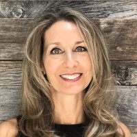 Paula Adams
