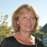 Nadine Amptil