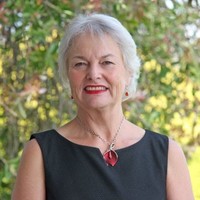 Lynda Mcrae