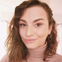 Lara Hone