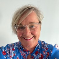 Helen Straw