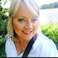 Nuala Devlin