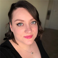 Sarah Burns 🔜 Gamescom