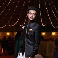 Aunaib Khan