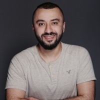 Simon Raviv