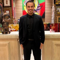Carlos Flores