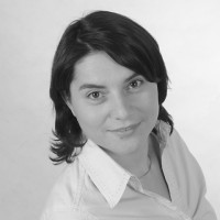 Christine Bold