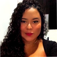 Júlia Alves