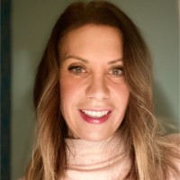 Angie Travers (Lyons-Redman)