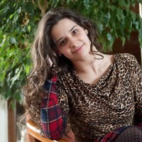 Roxana Bumb