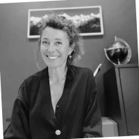 Valerie Valerie Tuilliere