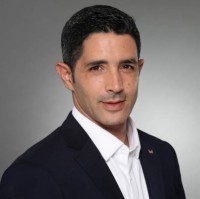 Yaniv Raymond