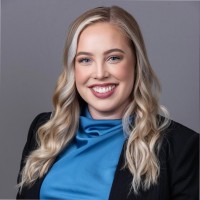 Amanda Glomske, Mba