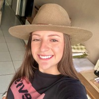 Carla Fernanda Dos Santos