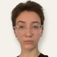 Lara C