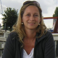Monique Kemper