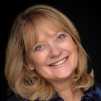 Deanna Gelak (SHRM-SCP)
