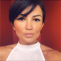 Helen Bas Karahasanlar