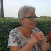 Elly Vd Velden