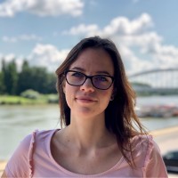 Kinga Takács