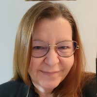 Suzanne Birch