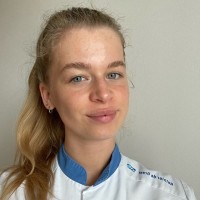 Nienke B.