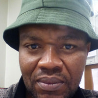 Vusi Mahlalela