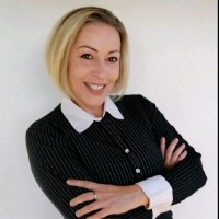 Hajnalka Hollóssy