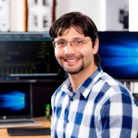 Mufid Altorok, Mengst
