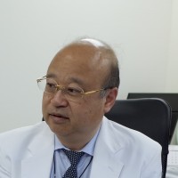 中村健二