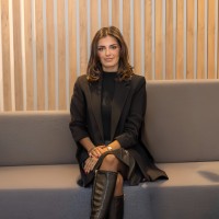 Laura Baxhaku