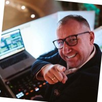 Arkadiusz Nowak DLS Światło, dźwięk, multimedia, scena, muzyka