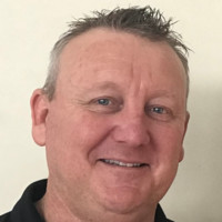 Les Moore